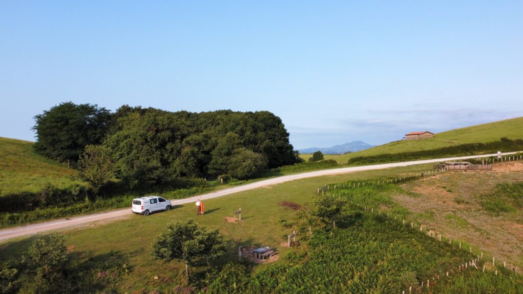 La route du fromage en van aménagé électrique